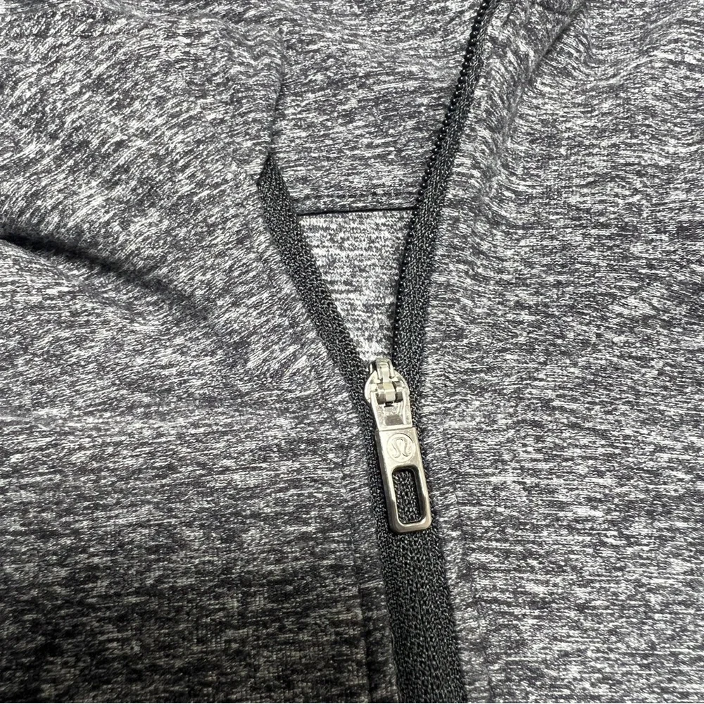 Lululemon long sleeve‎ Gray Hoodie Shirt